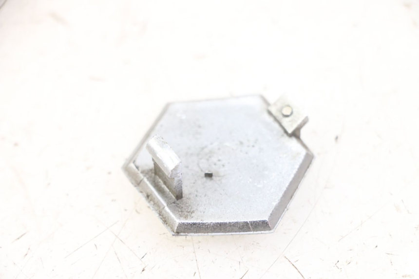 photo de LOGO MARCA PIAGGIO X8 125 (2004 - 2007) - Dettaglio del componente