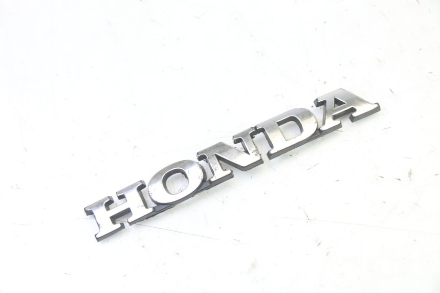 photo de LOGO MARCHIO HONDA ST PAN EUROPEAN 1300 (2002 - 2013) - Vista principale