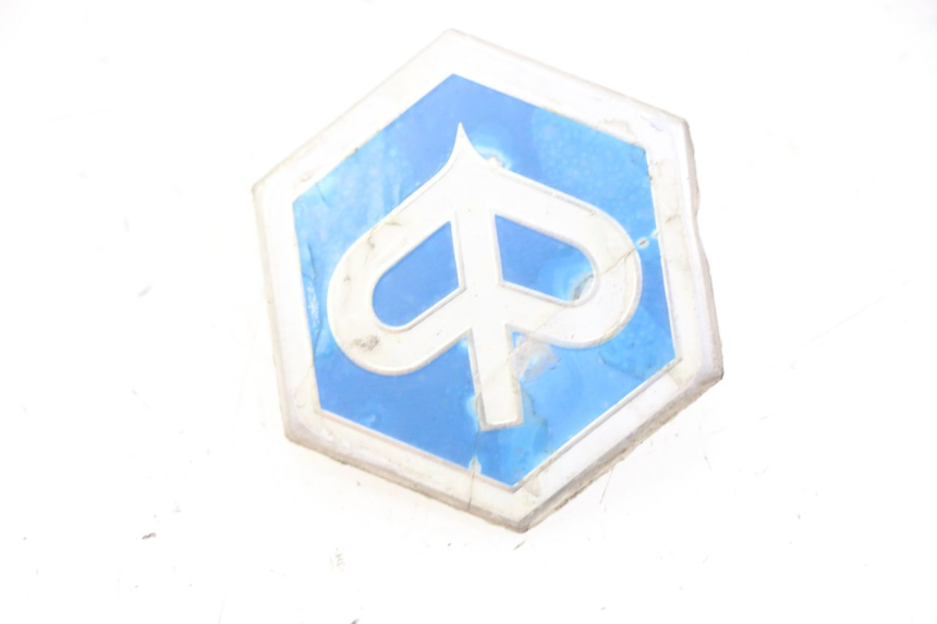 photo de LOGO MARCA PIAGGIO X8 125 (2004 - 2007) - Vista principale