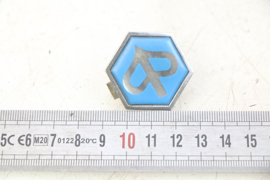 photo de LOGO MARCA PIAGGIO X9 EVOLUTION 125 (2003 - 2007) - Dettaglio del componente