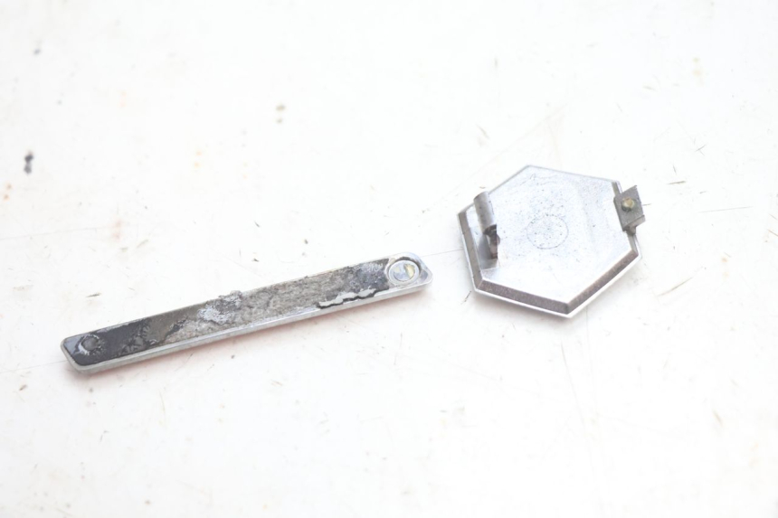 photo de LOGO MARCA PIAGGIO X9 EVOLUTION 125 (2003 - 2007) - Primo piano tecnico