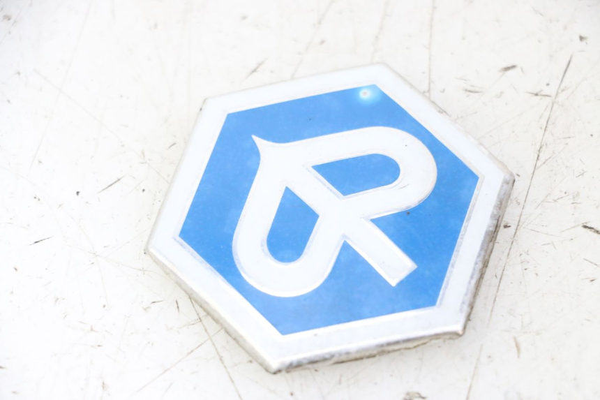 photo de LOGO MARCA PIAGGIO XEVO - X EVO 125 (2007 - 2017) - Zoom sullo stato d'uso