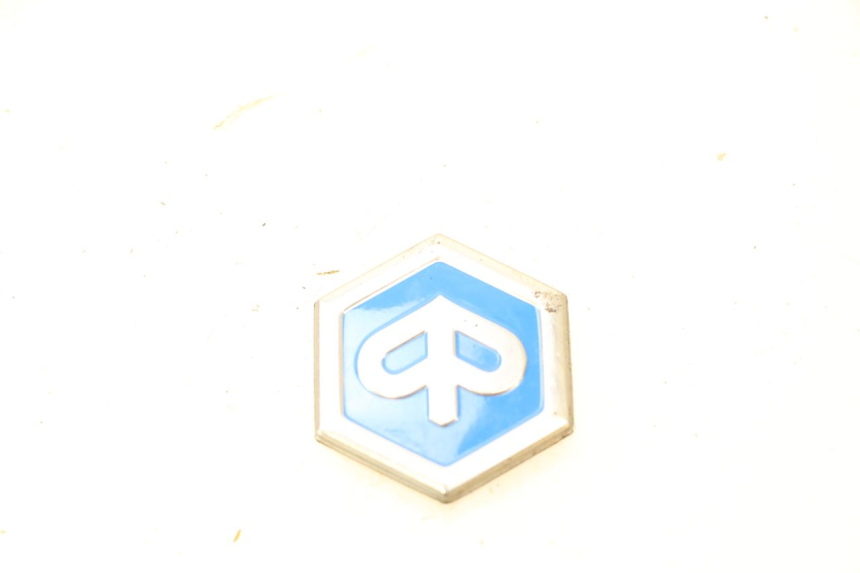 photo de LOGO MARCHIO PIAGGIO ZIP 4T 50 (2018 - 2020) - Vista principale