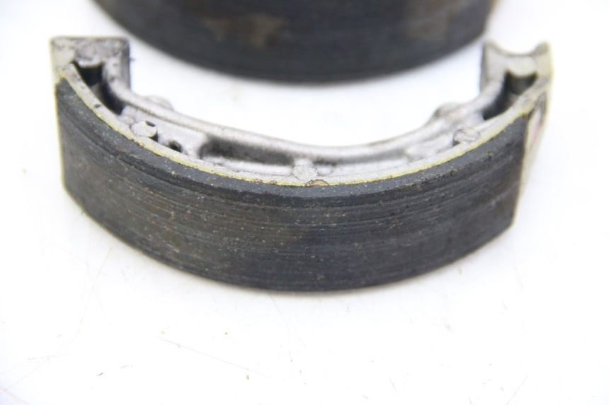 photo de PASTIGLIE FRENO PEUGEOT KISBEE 4T 50 (2010 - 2017) - Altra angolazione