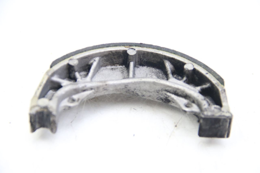 photo de PASTIGLIE FRENO PEUGEOT KISBEE 4T 50 (2010 - 2017) - Dettagli dei punti di fissaggio