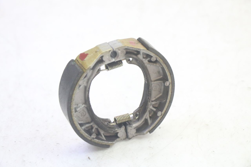 photo de PASTIGLIE FRENO PEUGEOT KISBEE 4T 50 (2018 - 2022) - Zoom sullo stato d'uso