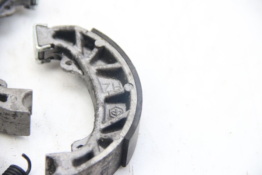 photo de PASTIGLIE FRENO PIAGGIO ZIP 4T 50 (2018 - 2020) - Zoom sullo stato d'uso