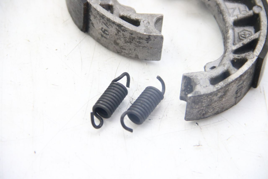 photo de PASTIGLIE FRENO PIAGGIO ZIP 4T 50 (2018 - 2020) - Altra angolazione