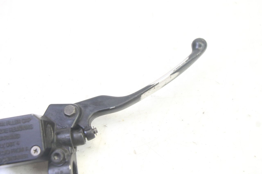 photo de POMPA FRENO ANTERIORE ADIVA AD3 300 (2014 - 2020) - Zoom sullo stato d'uso