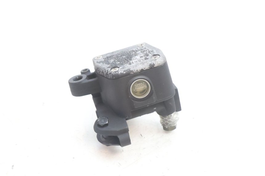 photo de POMPA FRENO ANTERIORE APRILIA ATLANTIC S 125 (2010 - 2013) - Altra angolazione