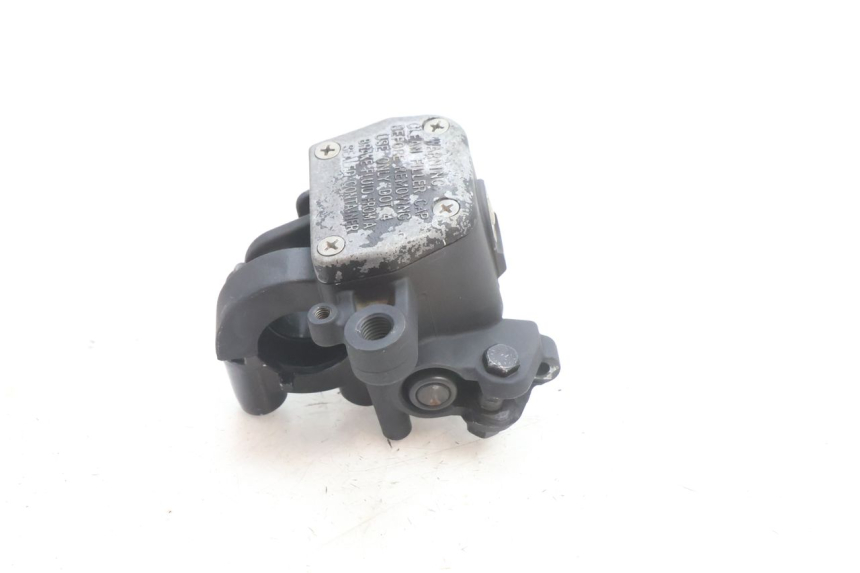 photo de POMPA FRENO ANTERIORE APRILIA ATLANTIC S 125 (2010 - 2013) - Primo piano tecnico