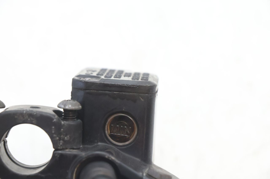 photo de MASTERCYLINDER ANTERIORE MBK BOOSTER SPIRIT 50 (2004 - 2017) - Primo piano tecnico