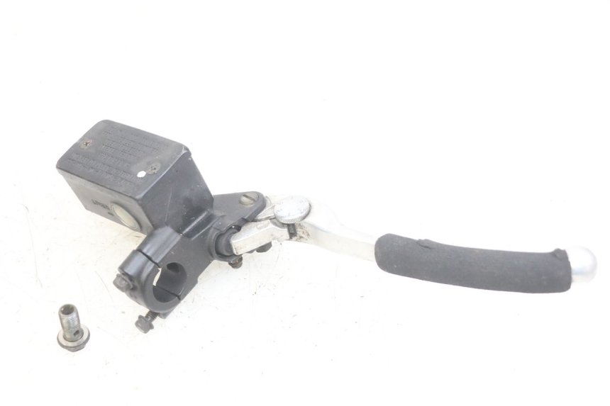 photo de MASTERCYLINDER ANTERIORE SUZUKI BURGMAN 650 (2002 - 2004) - Primo piano tecnico