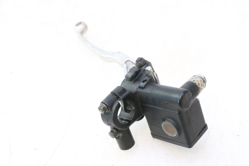 photo de MASTERCYLINDER ANTERIORE SUZUKI BURGMAN 125 (2007 - 2014) - Primo piano tecnico