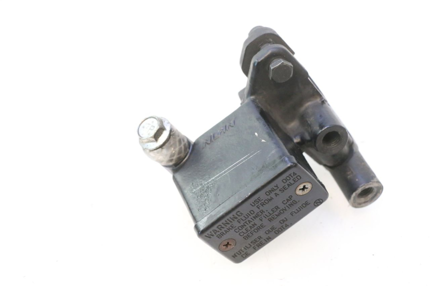 photo de MASTERCYLINDER ANTERIORE SUZUKI BURGMAN 125 (2007 - 2014) - Stato della superficie e materiale