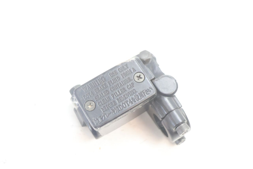 photo de MASTERCYLINDER ANTERIORE YAMAHA BW'S BWS 125 (2010 - 2013) - Vista principale