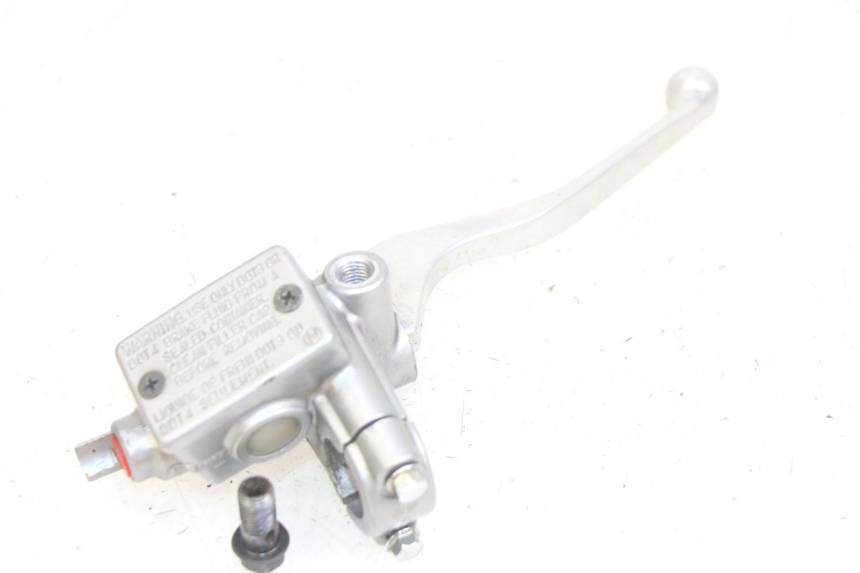 photo de MASTERCYLINDER ANTERIORE HONDA CA REBEL 125 (1995 - 2001) - Dettagli dei punti di fissaggio