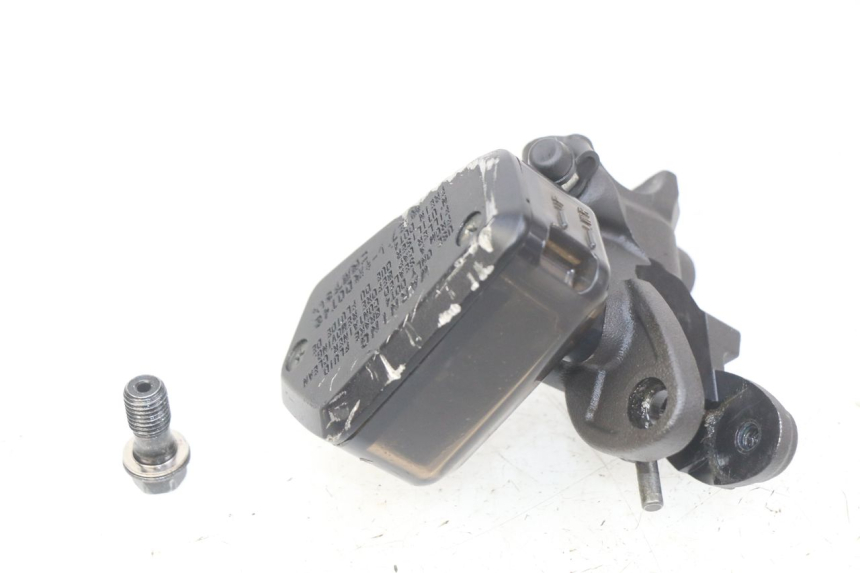 photo de MASTERCYLINDER ANTERIORE HONDA CB R 1000 (2018 - 2023) - Dettaglio del componente