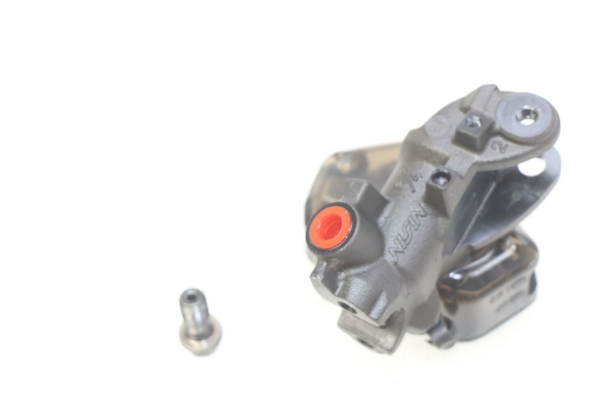 photo de MASTERCYLINDER ANTERIORE HONDA CB R 1000 (2018 - 2023) - Altra angolazione