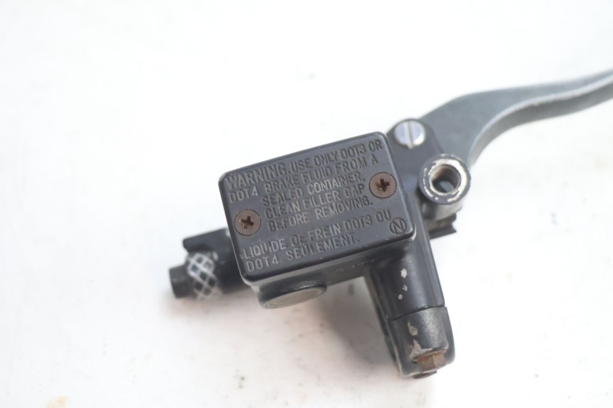 photo de POMPA FRENO ANTERIORE HONDA CB TWO FIFTY 250 (1991 - 2002) - Dettaglio del componente