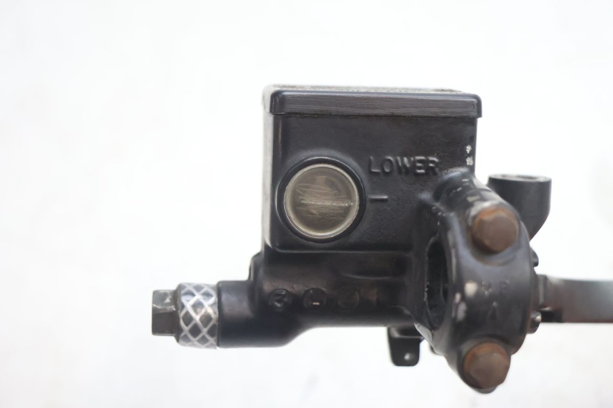 photo de POMPA FRENO ANTERIORE HONDA CB TWO FIFTY 250 (1991 - 2002) - Zoom sullo stato d'uso
