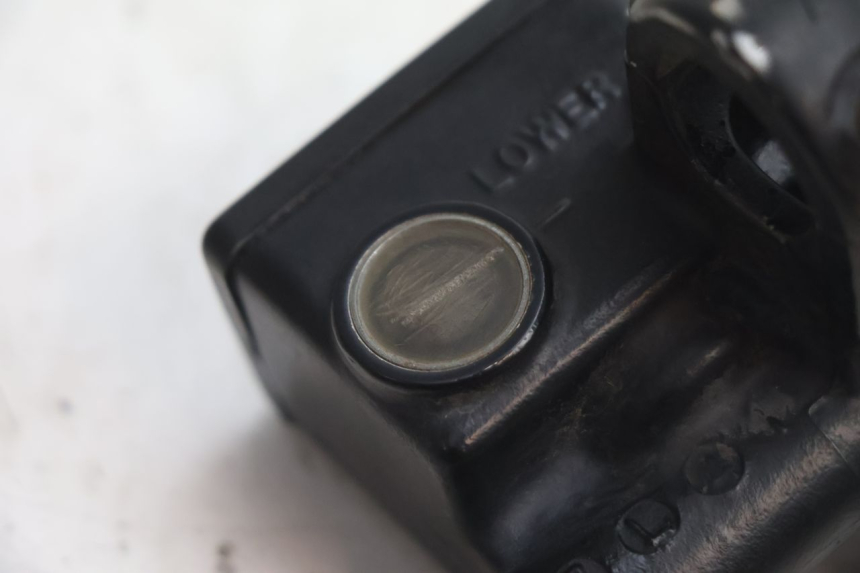 photo de POMPA FRENO ANTERIORE HONDA CB TWO FIFTY 250 (1991 - 2002) - Altra angolazione