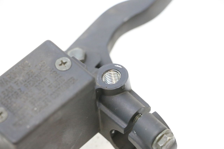 photo de MASTERCYLINDER ANTERIORE PEUGEOT CITYSTAR 2T 50 (2018 - 2021) - Dettagli dei punti di fissaggio