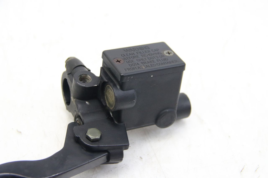 photo de MASTERCYLINDER ANTERIORE PEUGEOT CITYSTAR 50 (2013 - 2017) - Altra angolazione