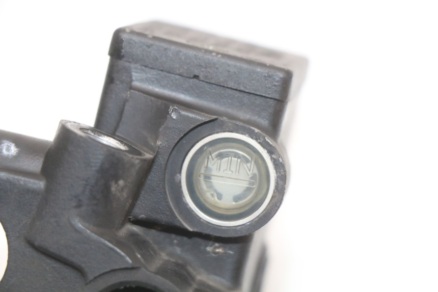 photo de MASTERCYLINDER ANTERIORE PEUGEOT CITYSTAR 50 (2013 - 2017) - Primo piano tecnico