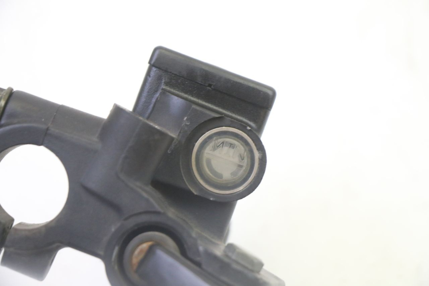 photo de MASTERCYLINDER ANTERIORE PEUGEOT CITYSTAR 50 (2013 - 2017) - Primo piano tecnico