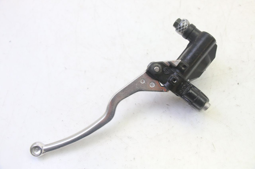 photo de MASTERCYLINDER ANTERIORE SYM CROX 4T 50 (2016 - 2023) - Primo piano tecnico