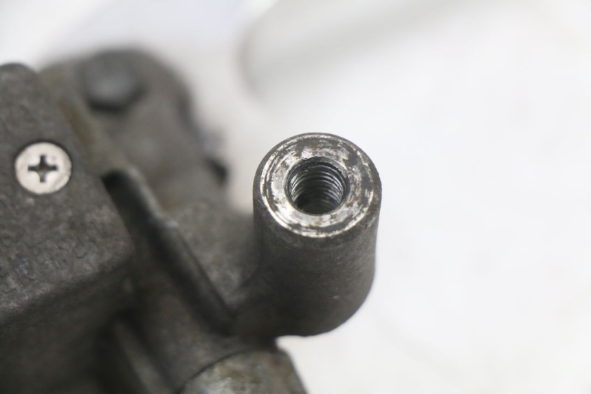 photo de MASTERCYLINDER ANTERIORE YAMAHA CYGNUS X 125 (2004 - 2007) - Altra angolazione