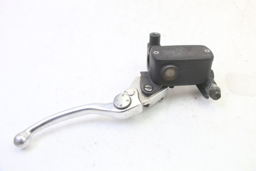 photo de MASTERCYLINDER ANTERIORE KYMCO DINK STREET 125 (2009 - 2014) - Primo piano tecnico