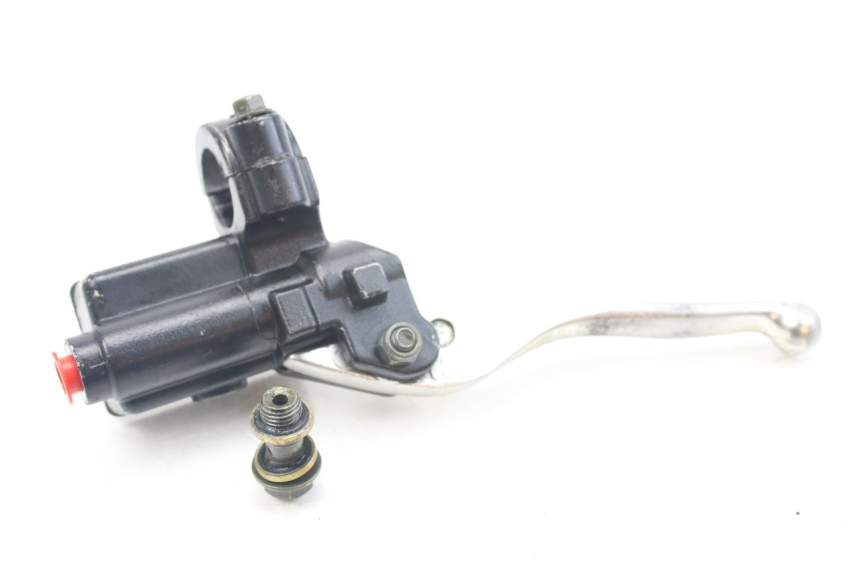 photo de MASTERCYLINDER ANTERIORE XTRM FACTORY DIRTBIKE BSE 150 - Primo piano tecnico