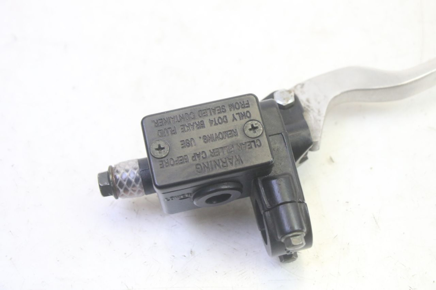 photo de MASTERCYLINDER ANTERIORE PEUGEOT DJANGO 4T 50 (2014 - 2019) - Dettaglio del componente