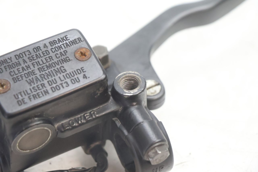 photo de POMPA FRENO ANTERIORE SUZUKI DR S 600 (1985 - 1989) - Zoom sullo stato d'uso