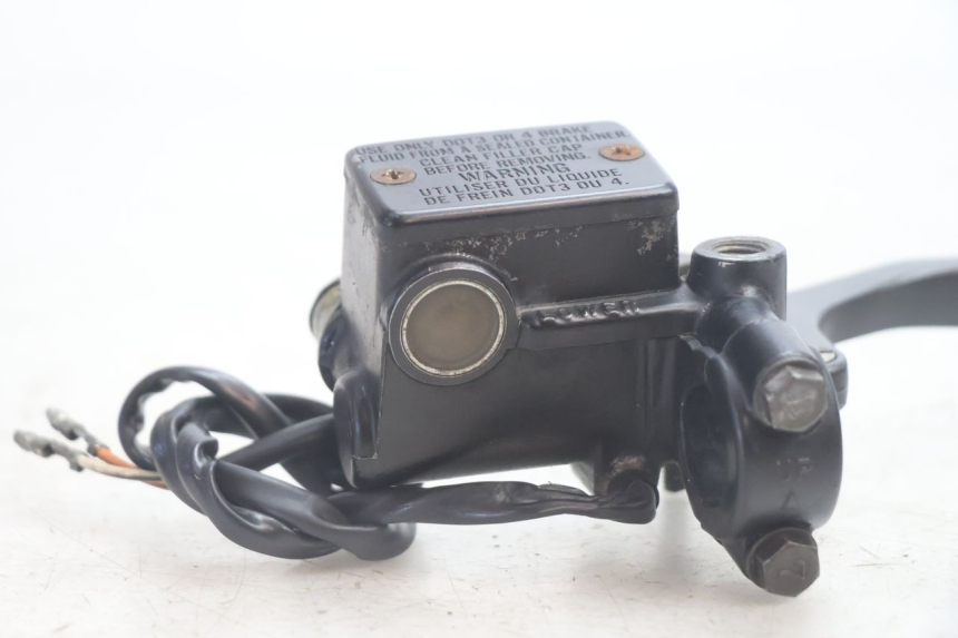 photo de POMPA FRENO ANTERIORE SUZUKI DR S 600 (1985 - 1989) - Altra angolazione