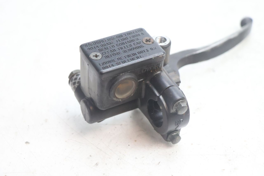 photo de POMPA FRENO ANTERIORE CF MOTO E-CHARM 125 (2005 - 2008) - Primo piano tecnico
