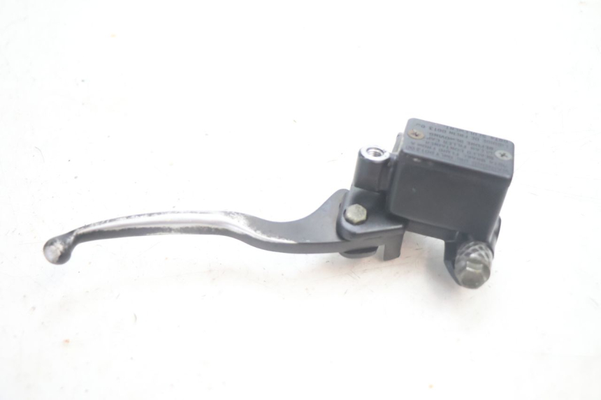 photo de POMPA FRENO ANTERIORE CF MOTO E-CHARM 125 (2005 - 2008) - Dettagli dei punti di fissaggio