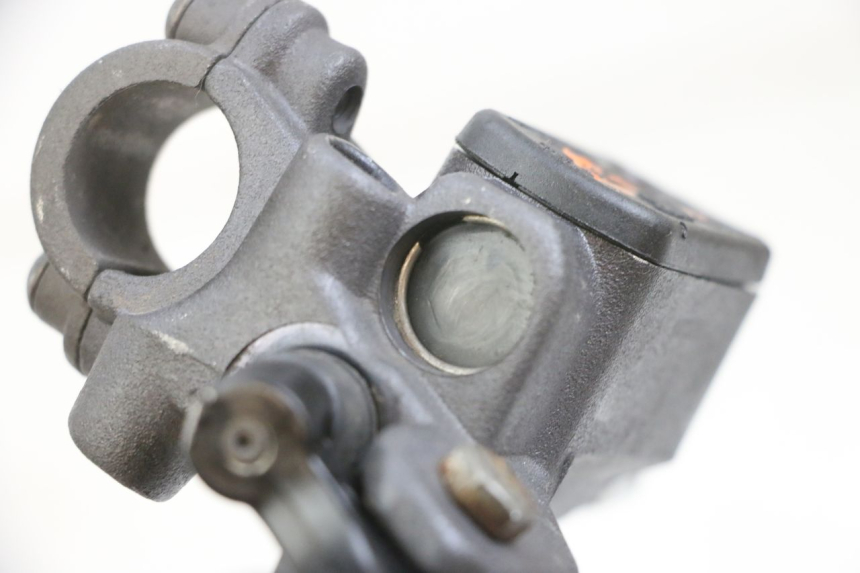 photo de MASTERCYLINDER ANTERIORE PEUGEOT ELYSEO 125 (1999 - 2004) - Zoom sullo stato d'uso