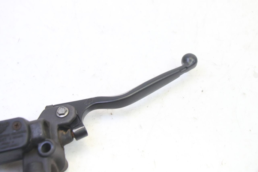 photo de MASTERCYLINDER ANTERIORE PEUGEOT ELYSTAR 50 (2002 - 2014) - Zoom sullo stato d'uso