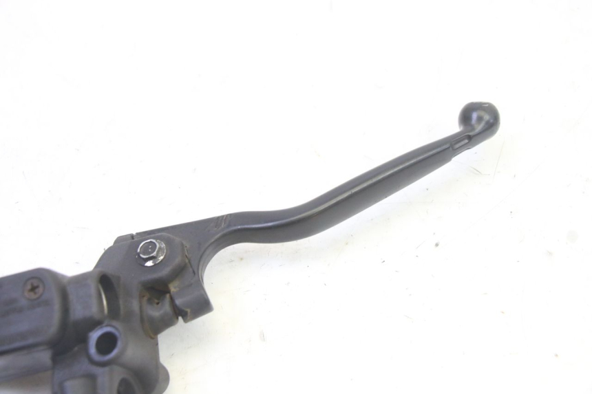 photo de MASTERCYLINDER ANTERIORE PEUGEOT ELYSTAR 50 (2002 - 2014) - Zoom sullo stato d'uso