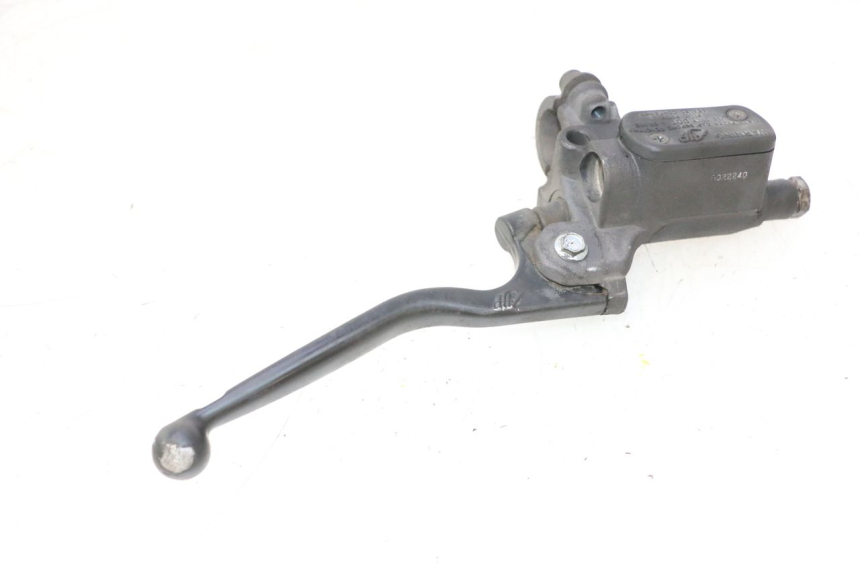 photo de MASTERCYLINDER ANTERIORE PEUGEOT ELYSTAR 50 (2002 - 2014) - Primo piano tecnico