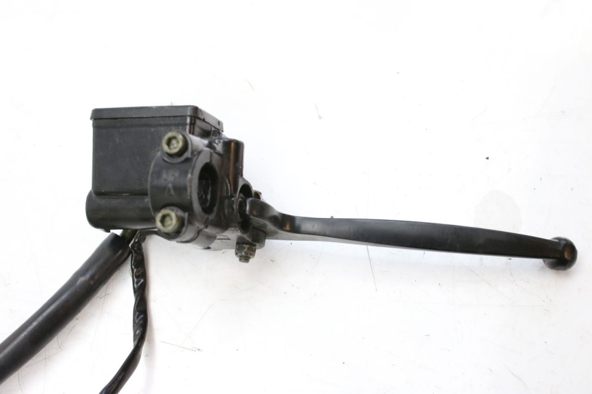 photo de MASTERCYLINDER ANTERIORE JM MOTORS EVOLIS 4T 50 (2018 - 2022) - Primo piano tecnico