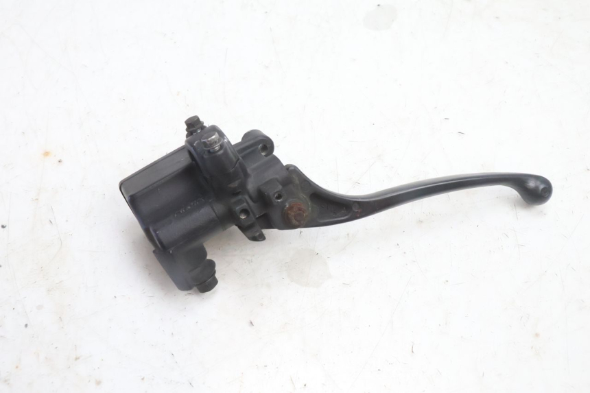 photo de MASTERCYLINDER ANTERIORE HONDA FES PANTHEON 2T 125 (1998 - 2002) - Altra angolazione