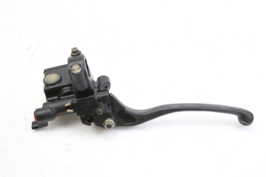 photo de MASTERCYLINDER ANTERIORE HONDA FES S-WING SWING ABS 125 (2007 - 2015) - Dettagli dei punti di fissaggio