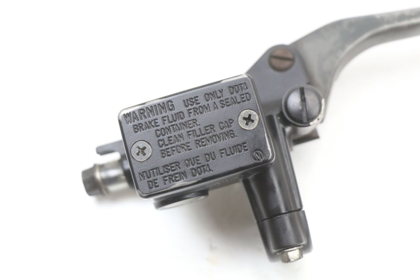 photo de MASTERCYLINDER ANTERIORE HONDA FES S-WING SWING ABS 125 (2007 - 2015) - Dettaglio del componente