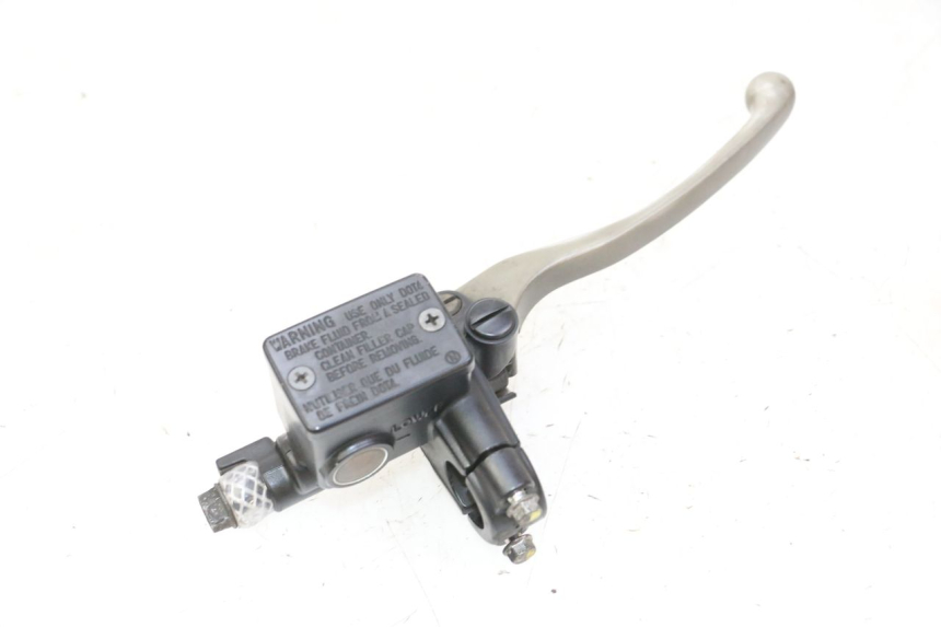 photo de MASTERCYLINDER ANTERIORE HONDA FES S-WING SWING ABS 125 (2007 - 2015) - Dettagli dei punti di fissaggio