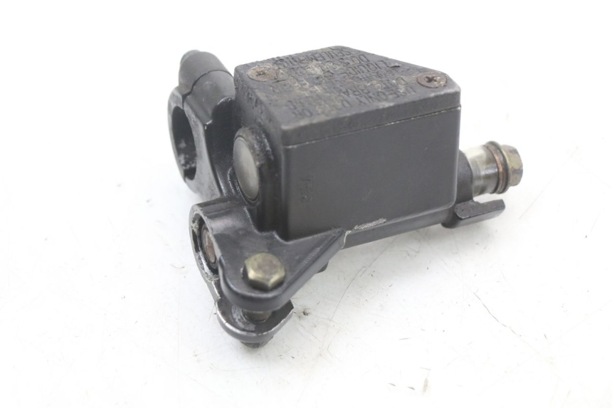 photo de MASTERCYLINDER ANTERIORE SYM FIDDLE 2 50 (2008 - 2013) - Altra angolazione