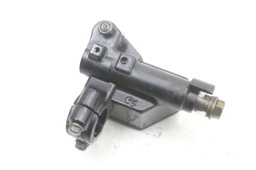 photo de MASTERCYLINDER ANTERIORE SYM FIDDLE 2 50 (2008 - 2013) - Dettagli dei punti di fissaggio